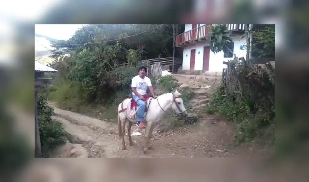 Docente lleva educación a zonas rurales de Piura montado en su caballo Docente lleva educación a zonas rurales de Piura montado en su caballo