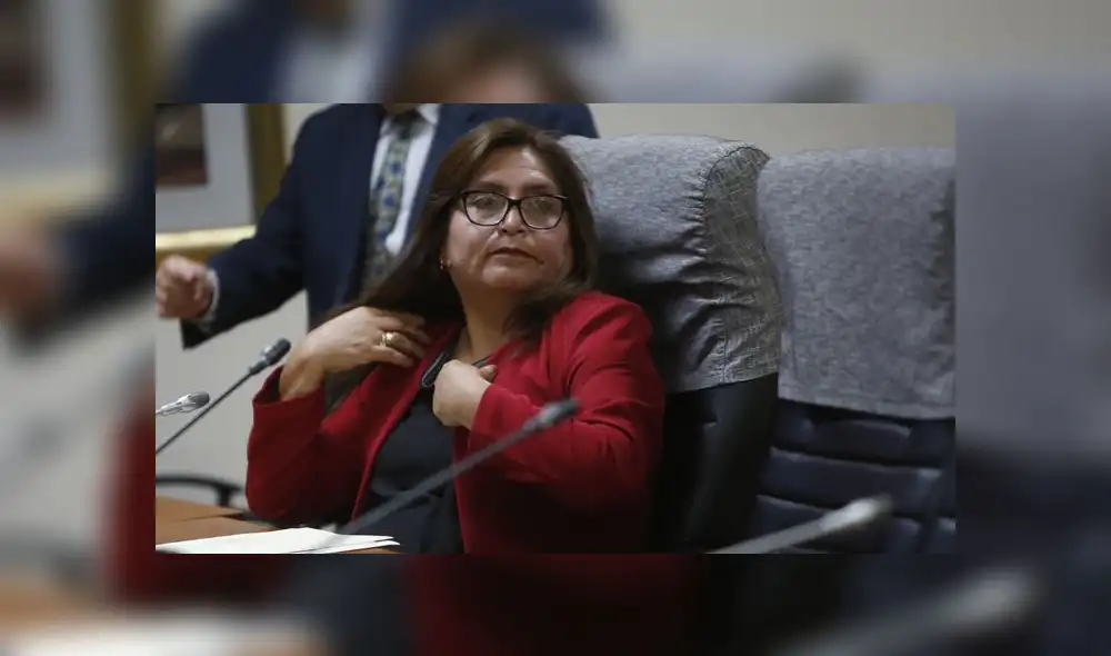 Admiten proceso para levantar inmunidad de congresista Betty Ananculí Admiten proceso para levantar inmunidad de congresista Betty Ananculí