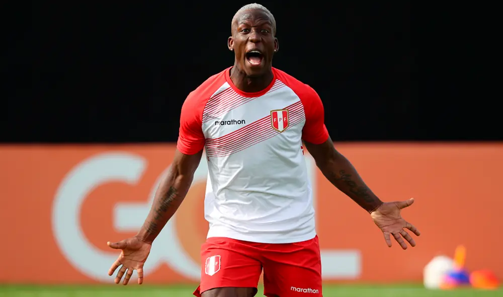 Advíncula es actual futbolista del Rayo Vallecano.