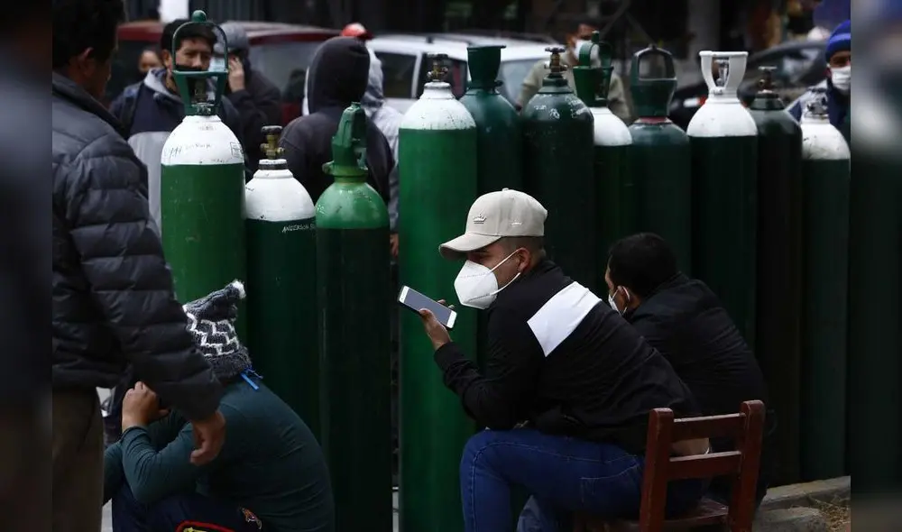 Se registran largas colas y aglomeración en la recarga de oxigeno en el Callao / Credito: Marco Cotrina Se registran largas colas y aglomeración en la recarga de oxigeno en el Callao / Credito: Marco Cotrina