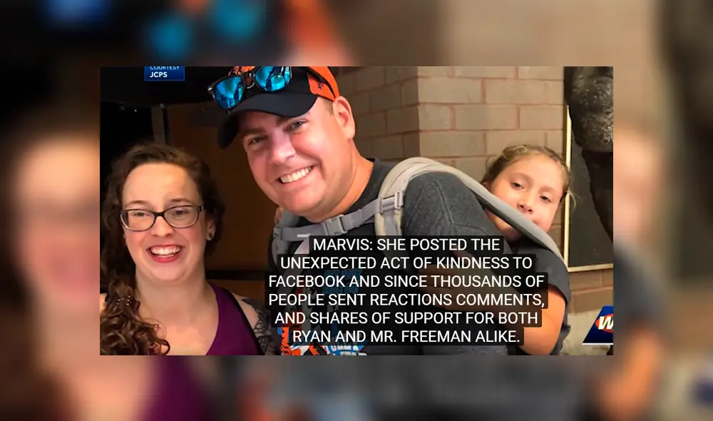 Profesor carga en hombros a su alumna que usa silla de ruedas durante viaje escolar [VIDEO] 