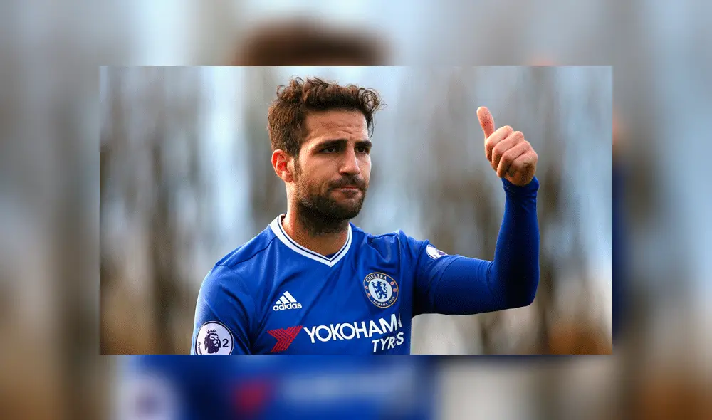 En Twitter, Cesc Fábregas sorprende respondiendo a una fan que le ofreció una noche de sexo