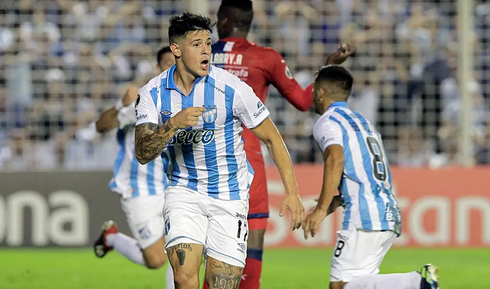 Sigue aquí EN VIVO ONLINE el Atlético Tucumán vs. Independiente de Medellín por la fase 3 de la Copa Libertadores 2020. | Foto: EFE