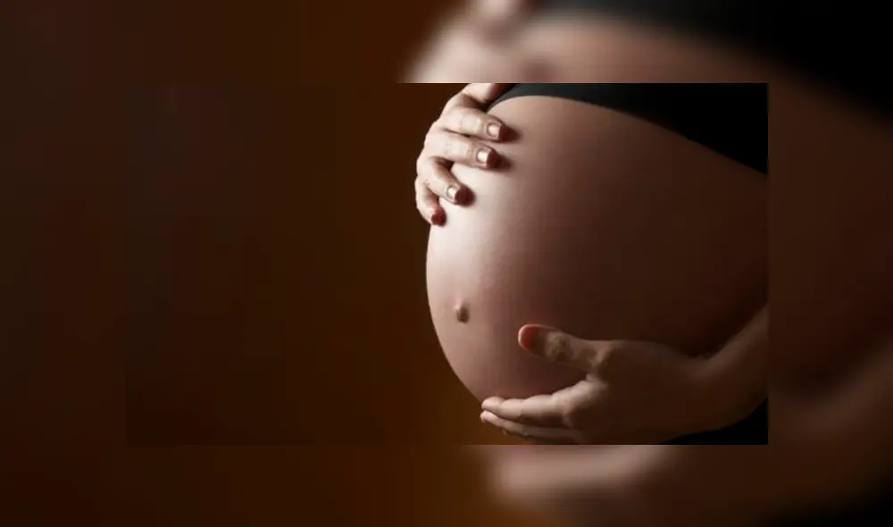 La mujer embarazada defendió a su esposo, que fue herido por los delincuentes.