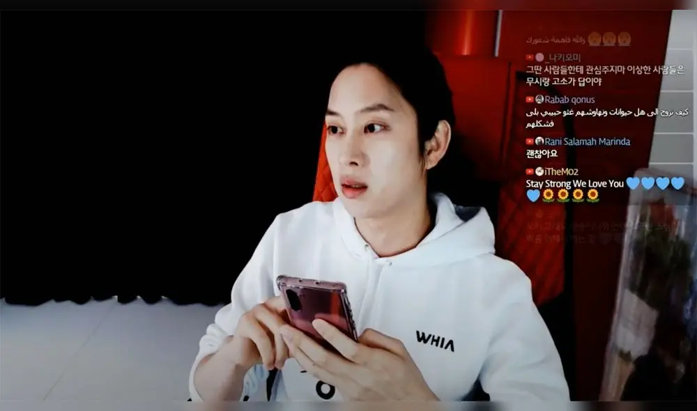 Desliza para ver más fotos de Heechul de SUPER JUNIOR. Desliza para ver más fotos de Heechul de SUPER JUNIOR.