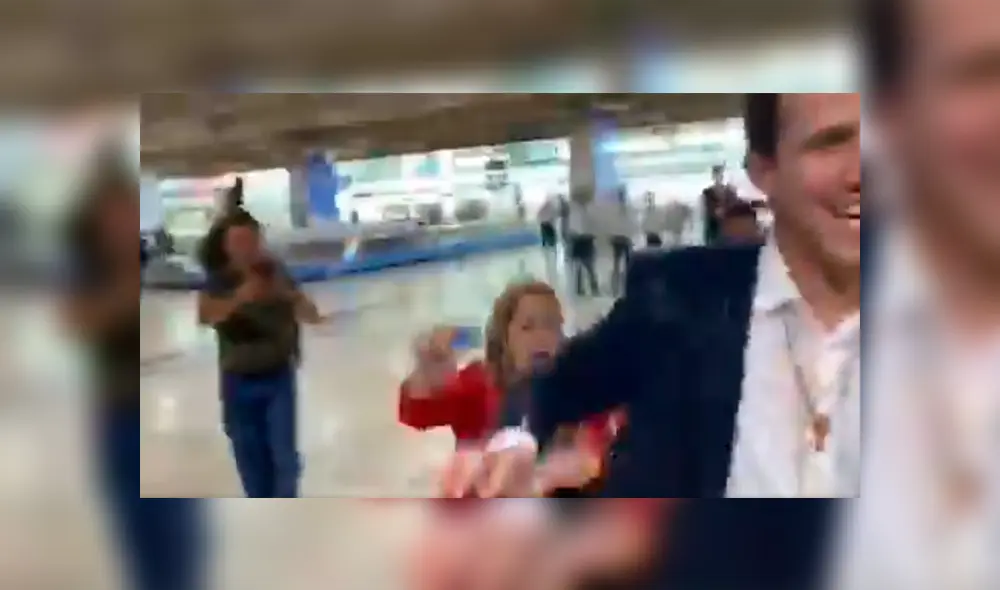 En video quedó plasmado el momento en que agredieron a Juan Guaidó. Foto: captura En video quedó plasmado el momento en que agredieron a Juan Guaidó. Foto: captura