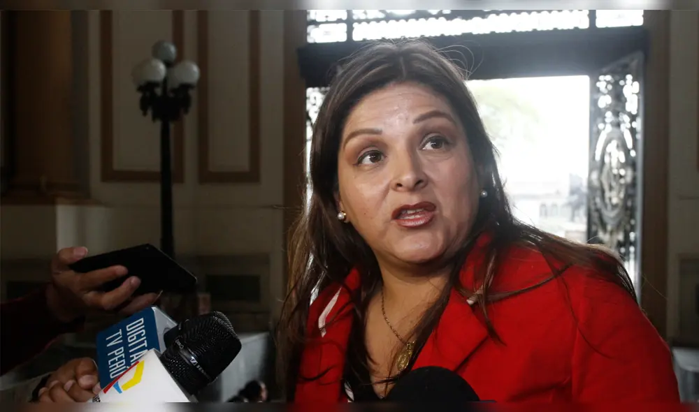 Karina Beteta: “Empresarios deberían aportar a las campañas de manera transparente” Karina Beteta: “Empresarios deberían aportar a las campañas de manera transparente”