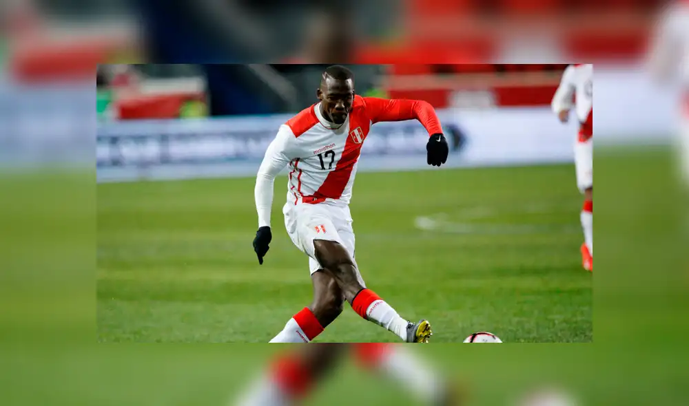 Luis Advíncula pierde récord de velocidad por culpa de crack mundial