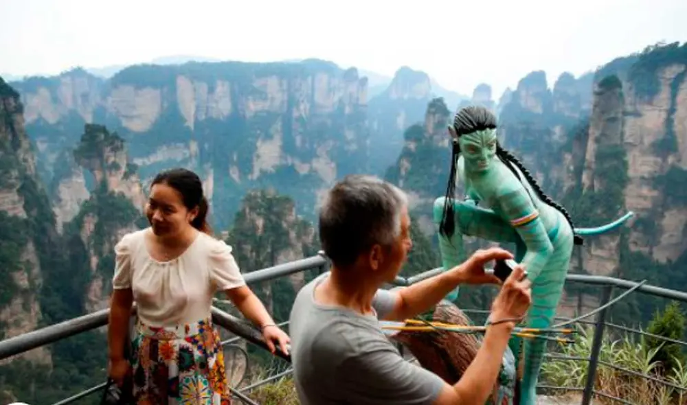 Desliza las imágenes para conocer el Parque Forestal Nacional de Zhangjiajie, lugar que inspiró el mágico lugar mostrado en Avatar. Foto: captura de Google Maps