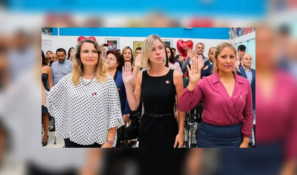 Ciudadanos extranjeros se casan con peruanos y obtienen nacionalidad. Créditos: Migraciones. Ciudadanos extranjeros se casan con peruanos y obtienen nacionalidad. Créditos: Migraciones.