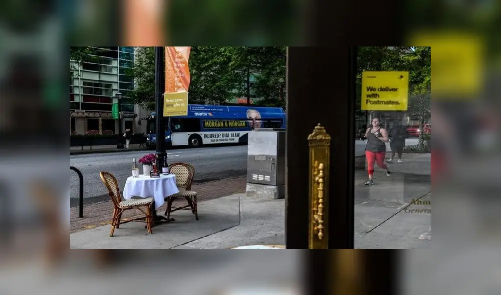 Algunos restaurantes de Gerogia (sureste de EE.UU.) han abierto sus puertas. Foto: AFP.