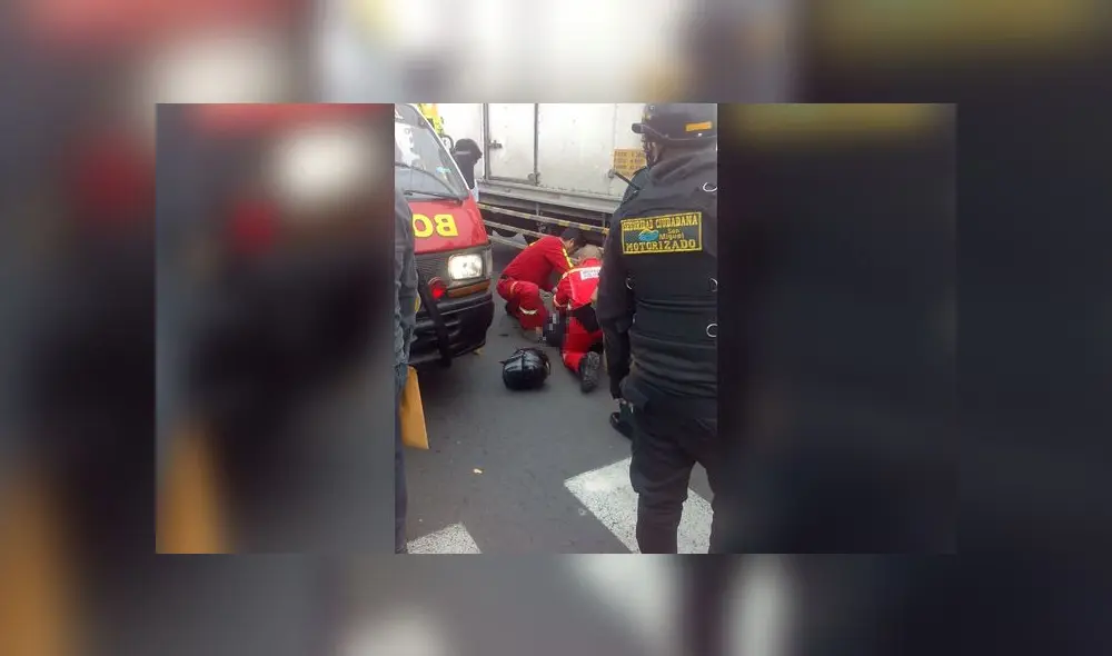 Policías de la comisaría de Maranga intervinieron al conductor del furgón e investigan la identidad del occiso. (Foto: Difusión)