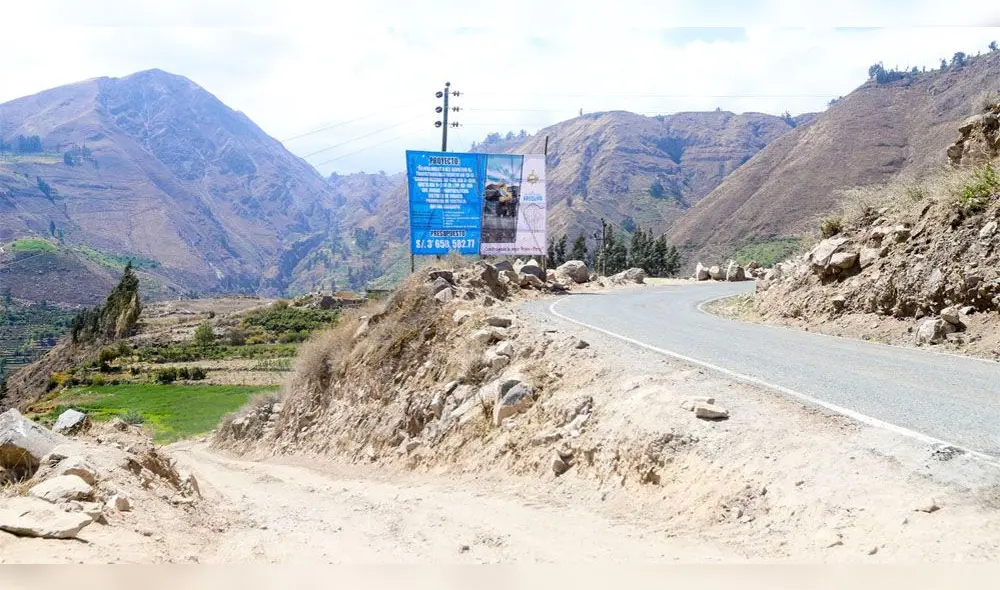 Inicia construcción de carretera Huami-Pampachacra en Viraco. Inicia construcción de carretera Huami-Pampachacra en Viraco.