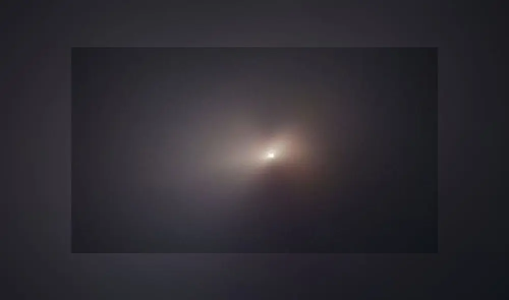 Cometa NEOWISE. Crédito: Hubble / NASA / ESA.
