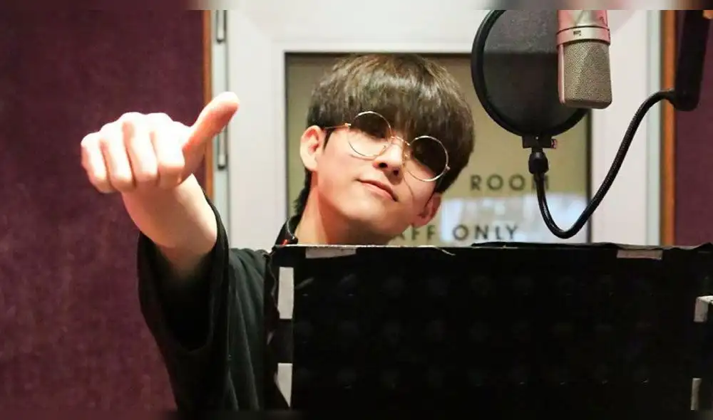 Su Bin  durante las grabaciones de Howling.