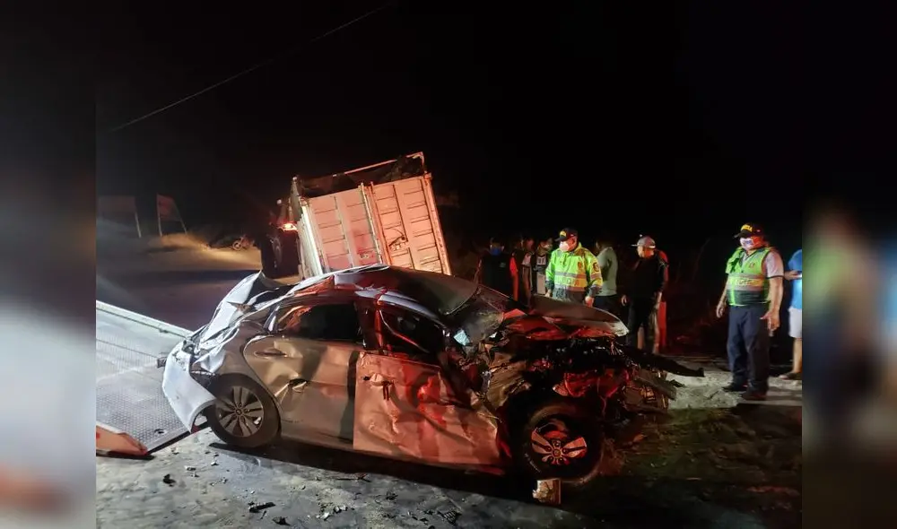 Choque deja 3 heridos en Viú.