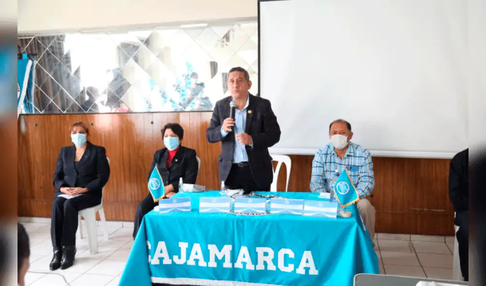 Mesías Guevara se comprometió a ejecutar el plan de acción en la zona urbana y rural. Foto: Gobierno Regional de Cajamarca