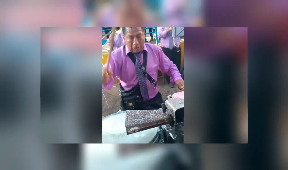 Facebook viral: rocían cerveza a músico peruano y este tiene increíble reacción que impacta en redes