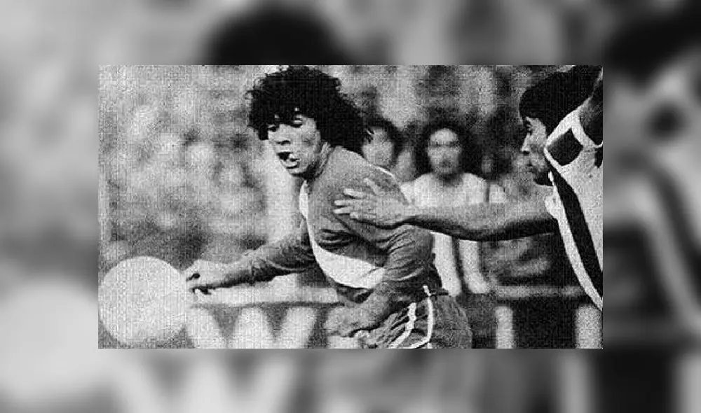 Diego Armando Maradona debutó contra Talleres de Córdoba. Foto: La Voz Diego Armando Maradona debutó contra Talleres de Córdoba. Foto: La Voz