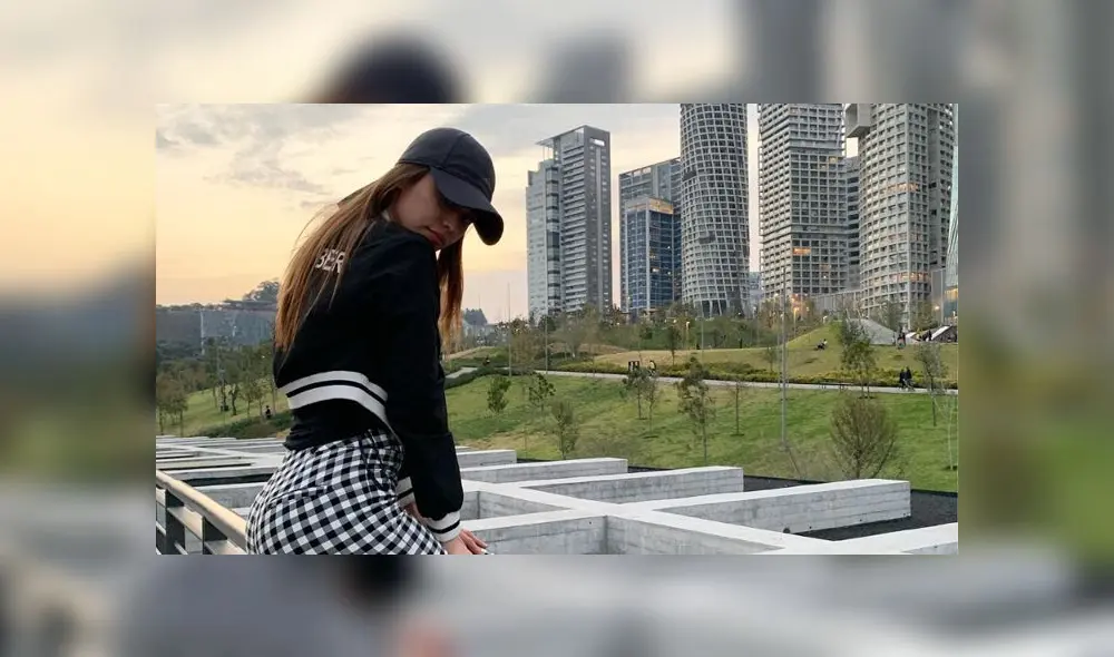 Yanet García lució sexy enterizo para dar el reporte del clima