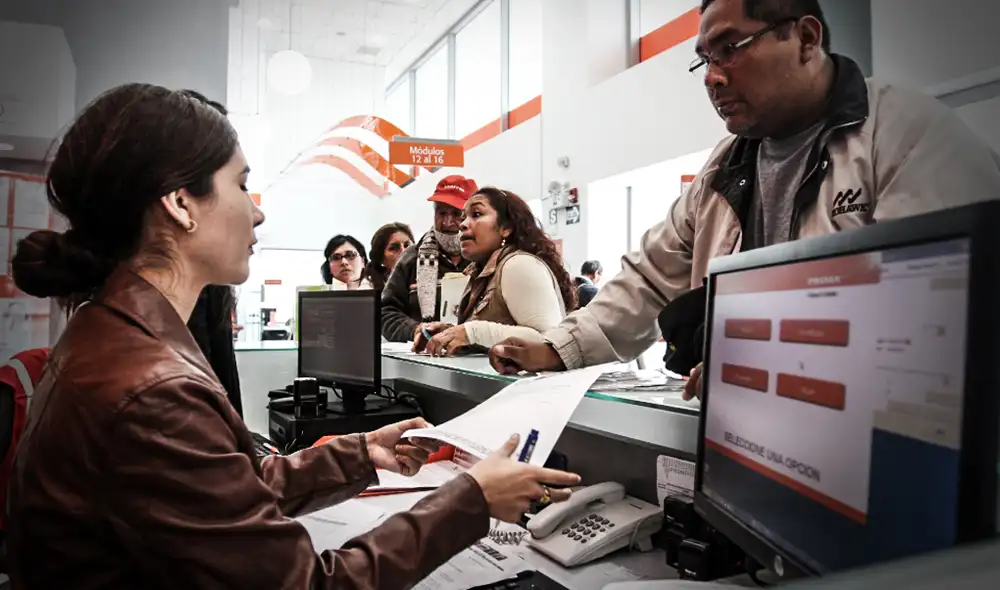 conoce AQUÍ toda la información sobre el Bono Rural de 760 soles. Foto: Composición