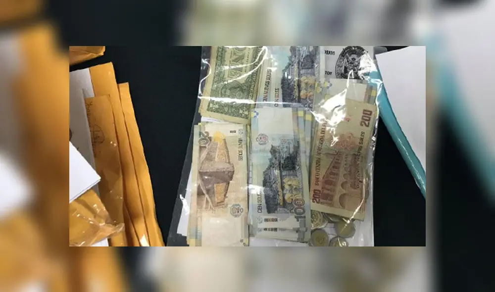 En poder de los detenidos se hallaron varias pertenencias, entre ellas dinero, tarjetas, armas de fuego y demás. (Foto: Johann Klug / La República)