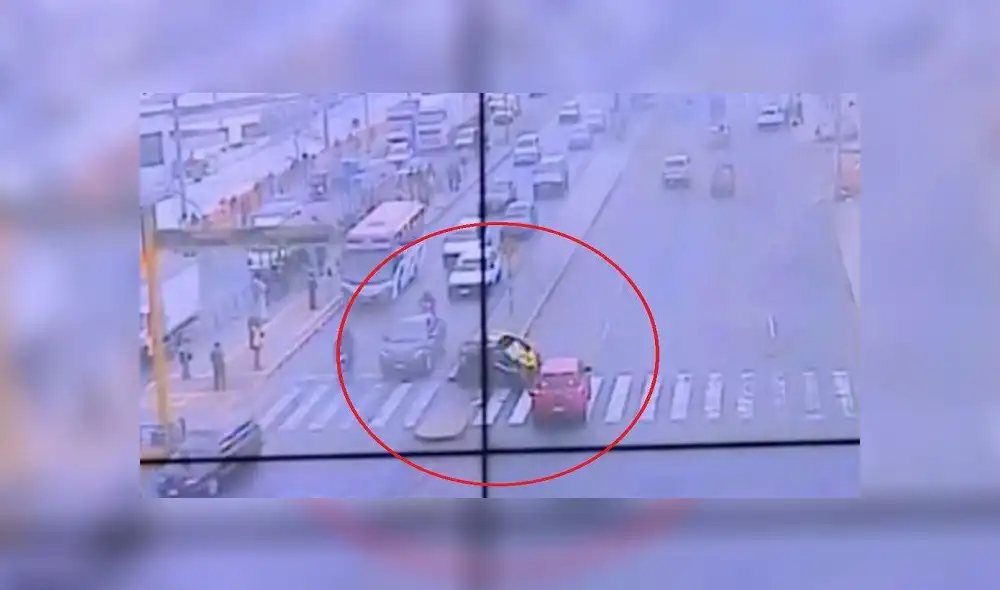 Cercado de Lima: cuatro escolares heridos dejó choque de mototaxi con auto [VIDEO] 