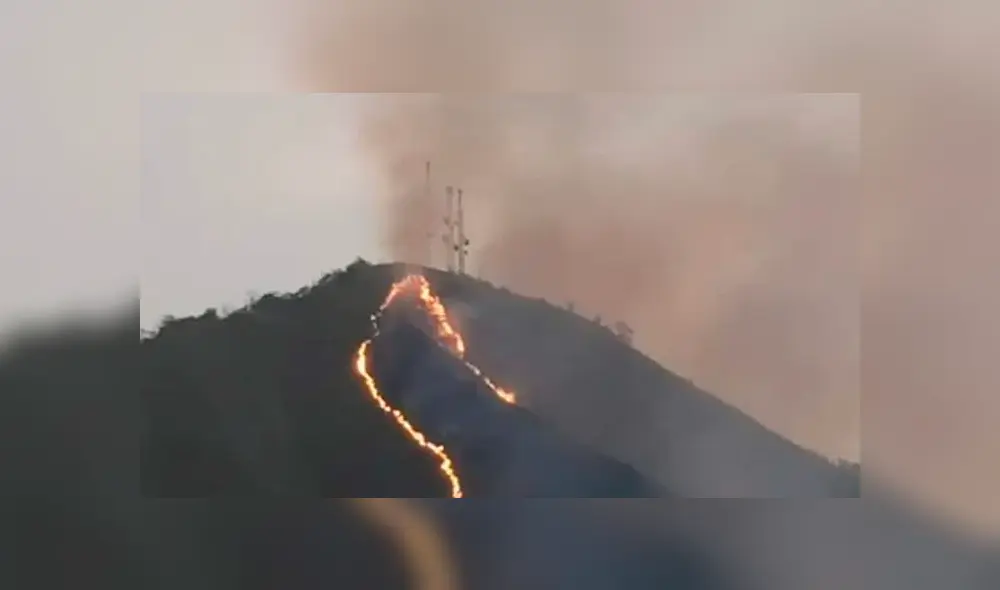 Incendio forestal en Chanchamayo amenaza a la ciudad de La Merced. Foto: Captura Incendio forestal en Chanchamayo amenaza a la ciudad de La Merced. Foto: Captura