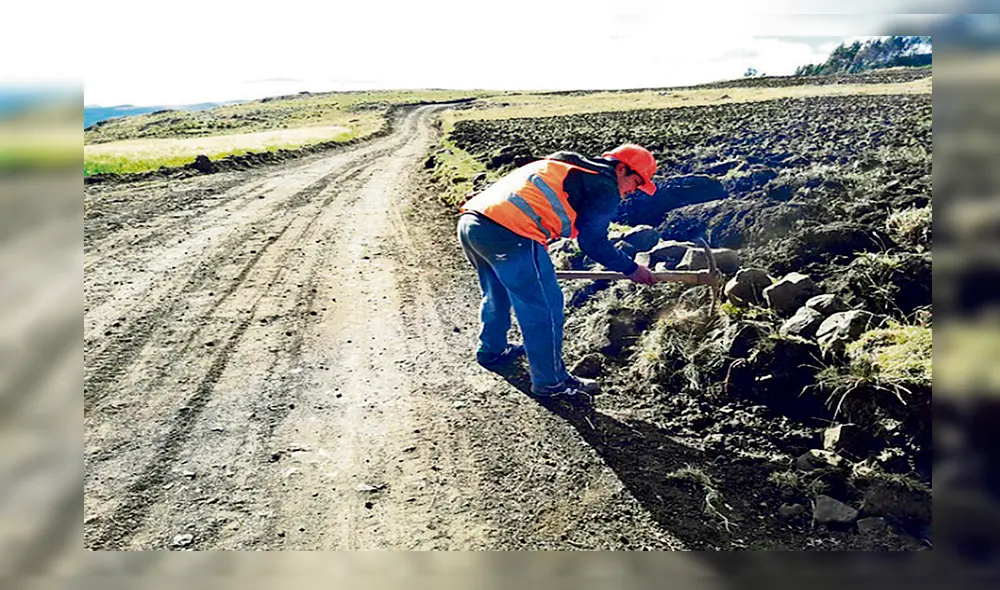 En Julcán. Pavimentarán 20 kms de carretera vecinal. En Julcán. Pavimentarán 20 kms de carretera vecinal.