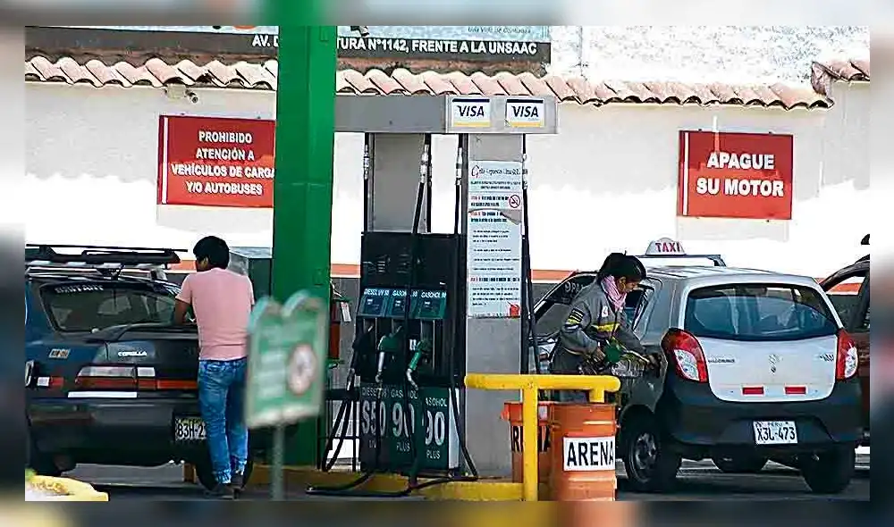 Ahorro. Transportistas podrán ahorrar hasta 40 soles diarios consumiendo gas natural. Primer gasocentro, listo en diciembre. Ahorro. Transportistas podrán ahorrar hasta 40 soles diarios consumiendo gas natural. Primer gasocentro, listo en diciembre.