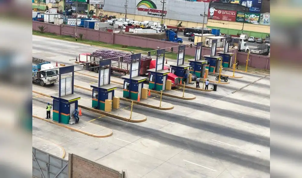 Emmsa promoverá y supervisará que este grupo de comerciantes cumpla con todos los protocolos sanitarios frente a la COVID-19. Foto: MML Emmsa promoverá y supervisará que este grupo de comerciantes cumpla con todos los protocolos sanitarios frente a la COVID-19. Foto: MML