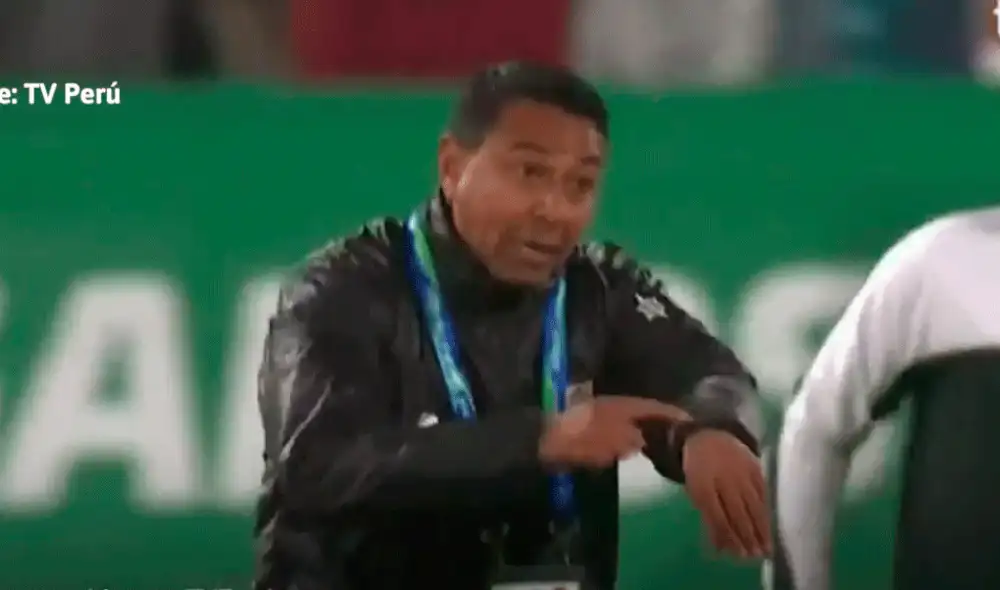 Nolberto Solano se molestó con el árbitro del Perú vs. Honduras y tuvo un airado reclamo. | Foto: TV Perú Nolberto Solano se molestó con el árbitro del Perú vs. Honduras y tuvo un airado reclamo. | Foto: TV Perú
