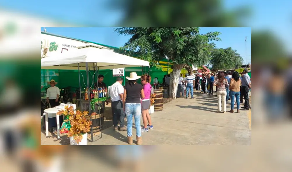 Los vinos y piscos del lugar estarán a disposición del público. Los vinos y piscos del lugar estarán a disposición del público.