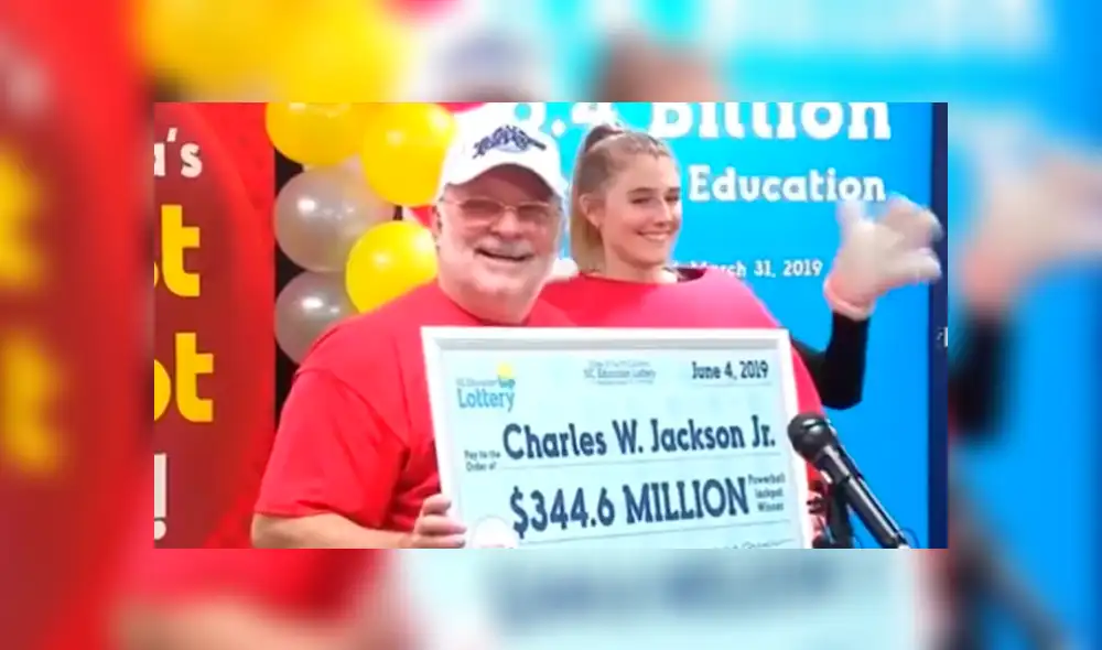 Jubilado gana 344 millones de dólares tras usar números de su galleta de la fortuna