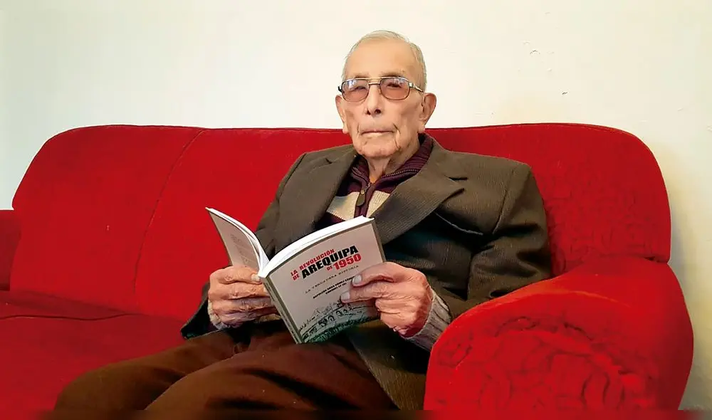 recuerdos. Sosa plamó en su libro su vivencia en la revolución del 50. En el texto desmitifica hechos que ocurrieron en ese año. recuerdos. Sosa plamó en su libro su vivencia en la revolución del 50. En el texto desmitifica hechos que ocurrieron en ese año.