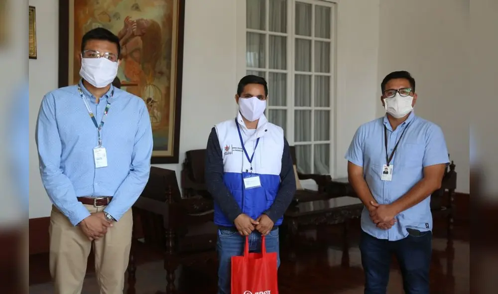 empresarios mascarillas