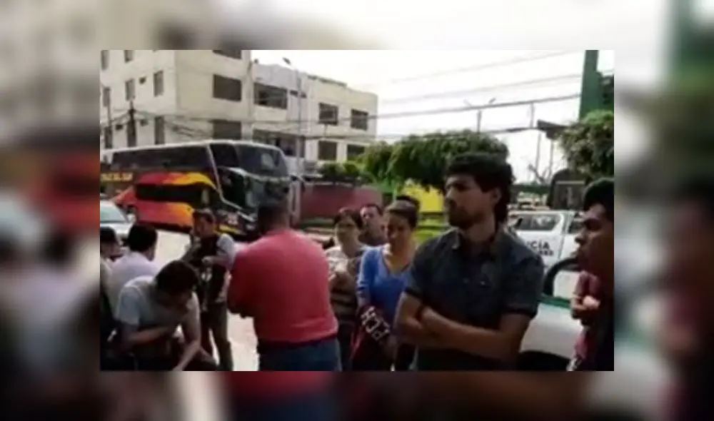 Delincuentes roban a turistas de bus interprovincial Cruz del Sur cuando iban hacia Lima