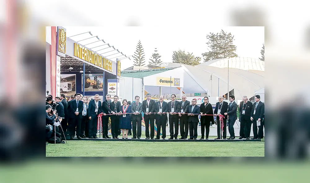 Perumin 34. Empresarios del sector minero y autoridades del Gobierno central durante la ceremonia de inauguración.