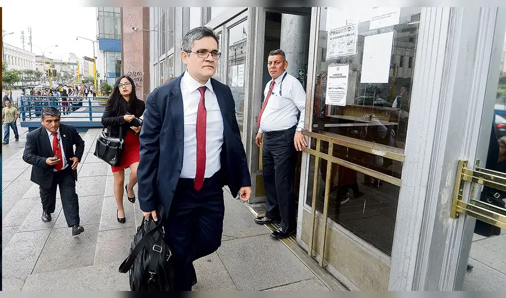 Fiscal Pérez acusa a Chávarry de entorpecer indagación a Keiko