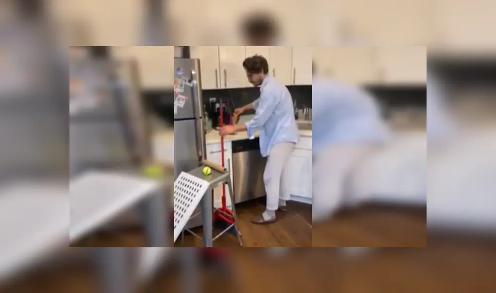 Desliza para ver más imágenes de este divertido blooper que es viral en Facebook. Desliza para ver más imágenes de este divertido blooper que es viral en Facebook.