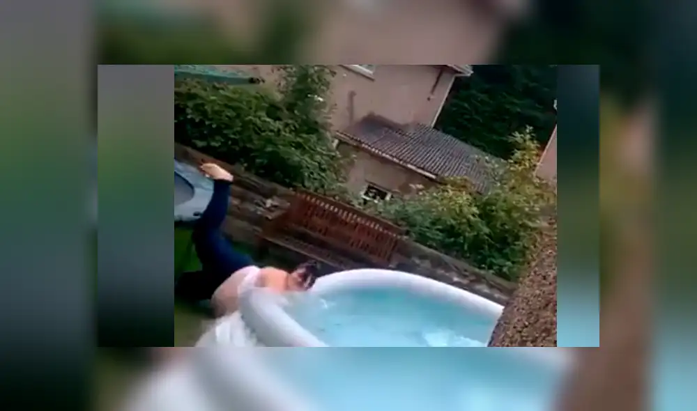 Facebook viral: chica salta de trampolín a piscina, resbala y chapuzón es la burla de todos [VIDEO] 