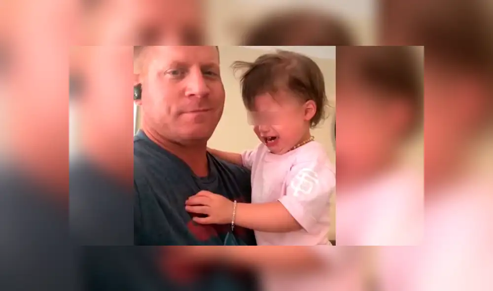 Papá causó furor en Facebook al mostrar la peculiar forma en la que logra calmar el llanto de sus hijos