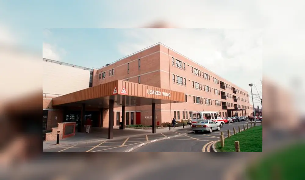 La menor comenzó a sentirse mal en su casa, y tras perder la conciencia, la llevaron de emergencia al hospital. Murió solo cinco días después. (Captura: The Mirror) La menor comenzó a sentirse mal en su casa, y tras perder la conciencia, la llevaron de emergencia al hospital. Murió solo cinco días después. (Captura: The Mirror)