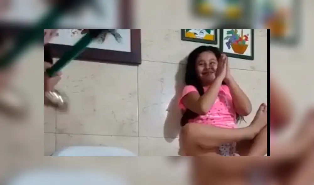 Facebook viral:  niña que enseñó truco para volar y sorprende a usuarios, hasta que su madre llegó y arruinó todo [VIDEO] 