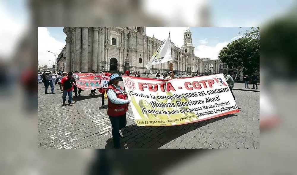 Central General de Trabajadores del Perú (CGTP), anunció un cacerolazo programado para las 10 horas. Central General de Trabajadores del Perú (CGTP), anunció un cacerolazo programado para las 10 horas.