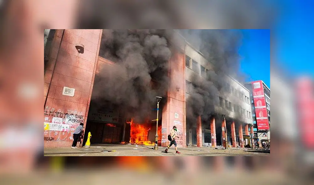 Incendio en el edificio del Gobierno de Concepción. Foto: difusión Incendio en el edificio del Gobierno de Concepción. Foto: difusión