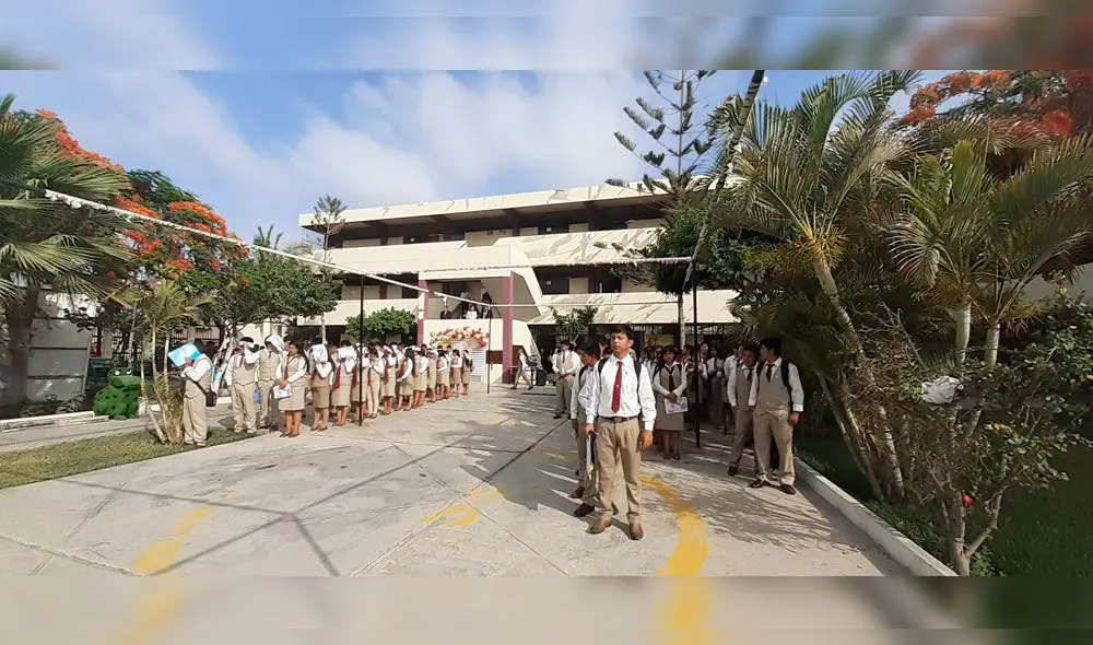 Instituto Superior Pedagógico "Monseñor Francisco Gonzáles Burga" recibió el licenciamiento. Foto: ISP.