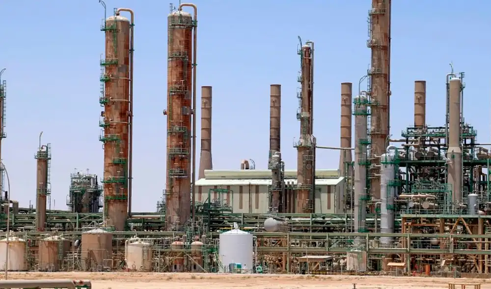 EL petróleo registró este último 6 de noviembre en 41,07 dólares. Foto: AFP EL petróleo registró este último 6 de noviembre en 41,07 dólares. Foto: AFP