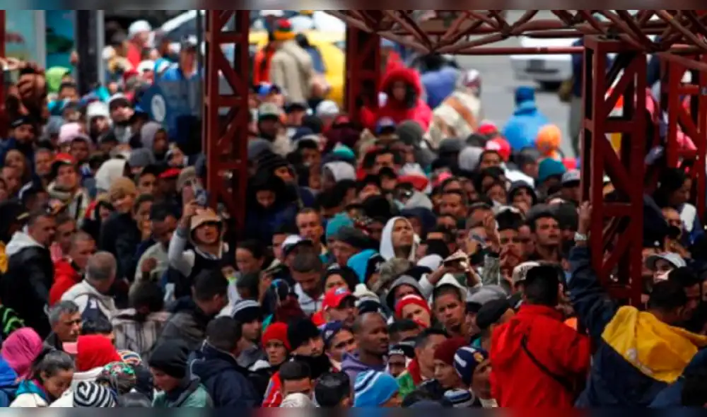 Ecuador planea crear un corredor humanitario para venezolanos que van a Perú Ecuador planea crear un corredor humanitario para venezolanos que van a Perú