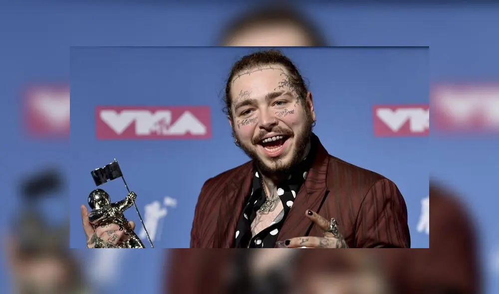 Es de recordar, que Post Malone días antes contó que tomó la decisión de tatuarse en la cara; como método de defensa de sus inseguridades. Es de recordar, que Post Malone días antes contó que tomó la decisión de tatuarse en la cara; como método de defensa de sus inseguridades.